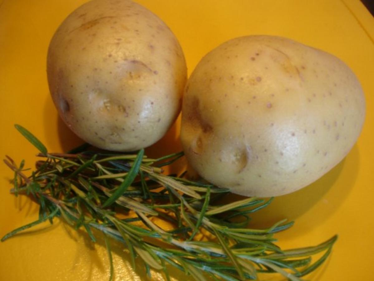 Rosmarin-Kartoffelblüten mit Sülze - Rezept - Bild Nr. 2