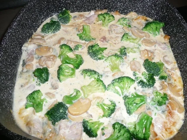 Rezept: Überbackenes Putengeschnetzeltes in feiner Gorgonzolasauce Bild Nr. 2 Überbackenes Putengeschnetzeltes in feiner Gorgonzolasauce - Rezept - Bild Nr. 2