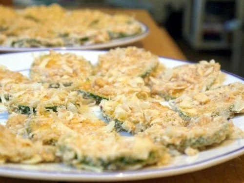 Rezept: Zucchinischeiben in Käsepanade mit Minz-Dip Bild Nr. 13 Zucchinischeiben in Käsepanade mit Minz-Dip - Rezept - Bild Nr. 13