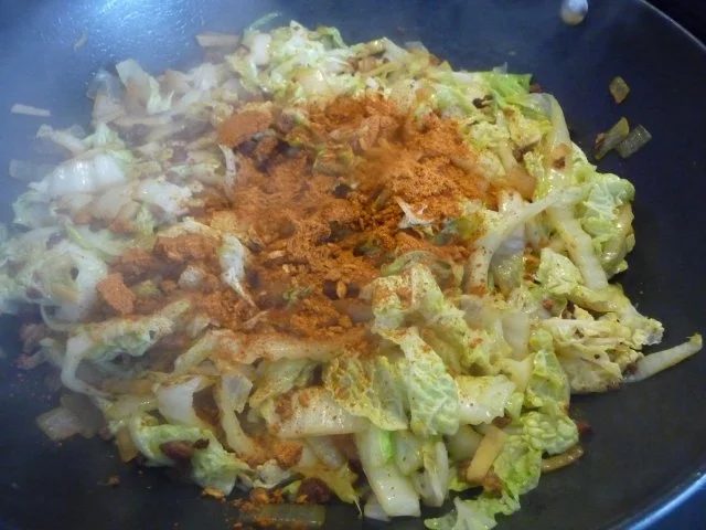 Fleischlos : Krautpfanne mit Salzkartoffeln und Kohlrabi - Rezept - Bild Nr. 10