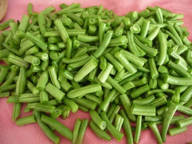 Rezept: Suppen & Eintöpfe : Bohnensuppe mit Paprikasalmi und Wurstresten Bild Nr. 5 Suppen & Eintöpfe : Bohnensuppe mit Paprikasalmi und Wurstresten - Rezept - Bild Nr. 5