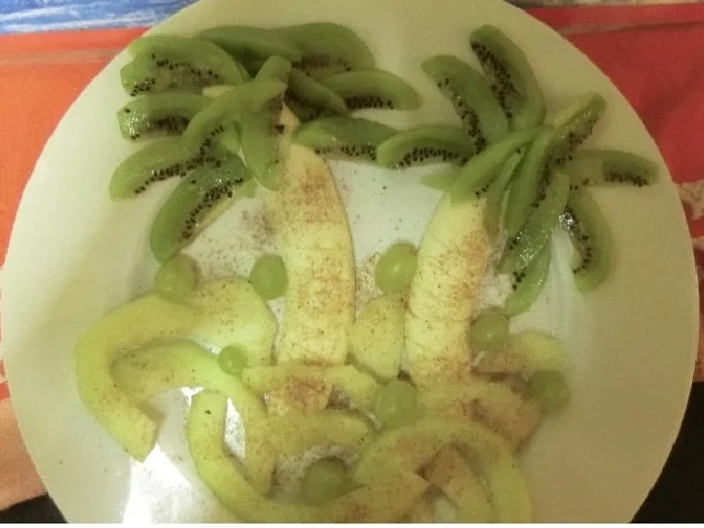 Rezept: DESSERT: Palmen-Obst-Dessert Bild Nr. 2 DESSERT: Palmen-Obst-Dessert - Rezept - Bild Nr. 2