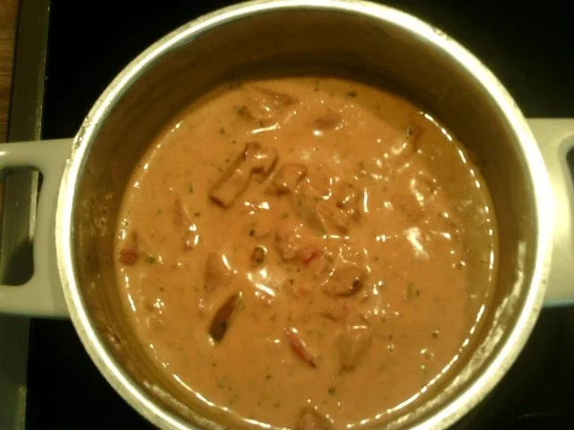 Rezept: Hähnchen- Geschnetzeltes mit Paprika-Rahm-Soße Bild Nr. 3 Hähnchen- Geschnetzeltes mit Paprika-Rahm-Soße - Rezept - Bild Nr. 3