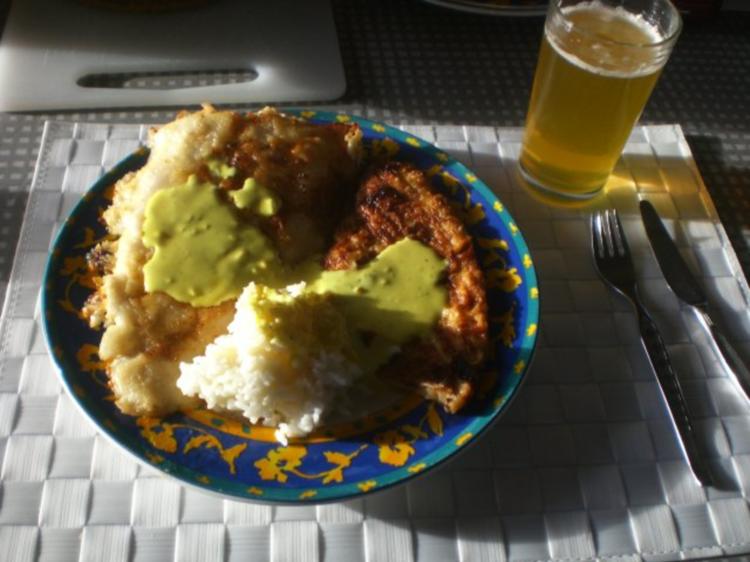 Dänische Fischplatte: Rotzunge und Scholle Müllerin Art mit Currysauce ...