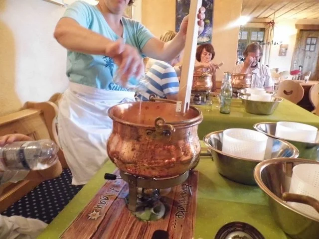 Rezept: Allgäuer - Weichkäse - Feta Art Bild Nr. 4 Allgäuer - Weichkäse - Feta Art - Rezept - Bild Nr. 4