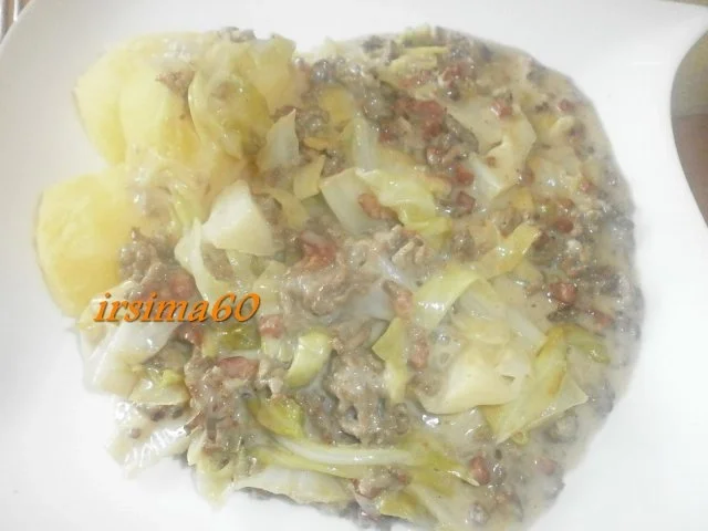 Rezept: Spitzkohl mit Rinderhack Bild Nr. 2 Spitzkohl mit Rinderhack - Rezept - Bild Nr. 2