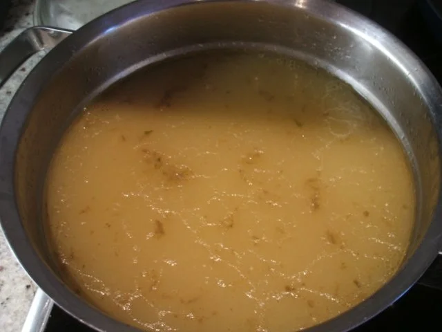 Rezept: Vorrat: Grundrezept für Fleischbrühe - Basis für alle möglichen Sülzen Bild Nr. 5 Vorrat: Grundrezept für Fleischbrühe - Basis für alle möglichen Sülzen - Rezept - Bild Nr. 5