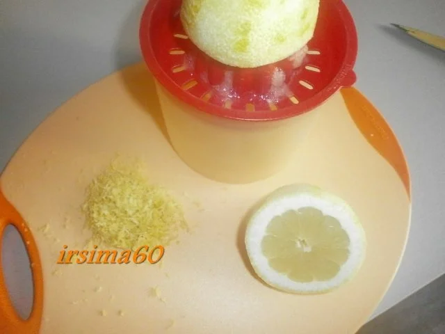 Rezept: Zitronentaler Bild Nr. 3 Zitronentaler - Rezept - Bild Nr. 3