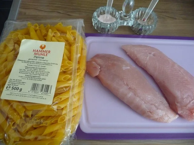 Geflügel : Putenbrust mit Kokos-panade mit Gemüse an Penne - Rezept - Bild Nr. 12