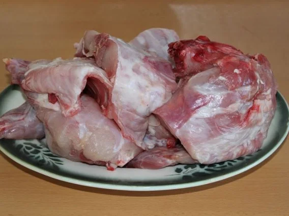 Rezept: Kaninchen-Stifado Bild Nr. 2 Kaninchen-Stifado - Rezept - Bild Nr. 2