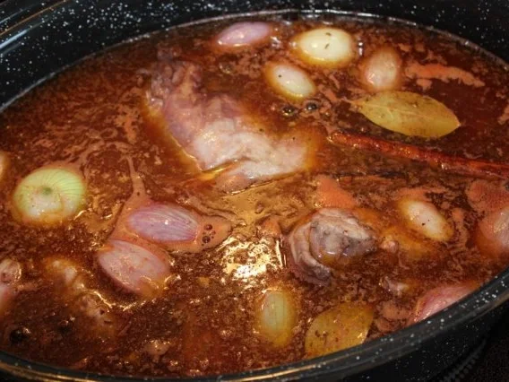 Rezept: Kaninchen-Stifado Bild Nr. 4 Kaninchen-Stifado - Rezept - Bild Nr. 4