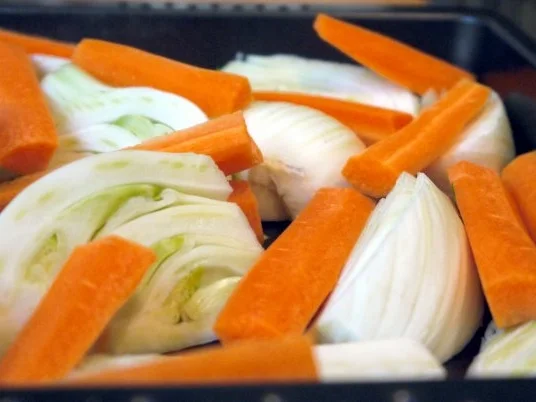 Backofenhuhn mit Pfeffer, Senf und Fenchel - Rezept - Bild Nr. 3