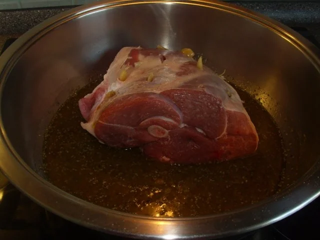 Rezept: Lammkeule mit Kartoffeln und Grüne Bohnen Bild Nr. 3 Lammkeule mit Kartoffeln und Grüne Bohnen - Rezept - Bild Nr. 3