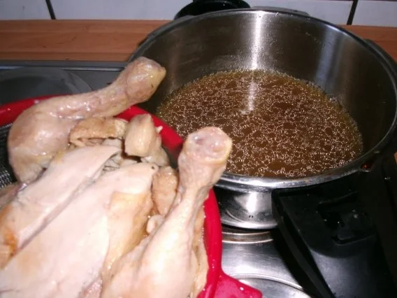 Nudelsuppe vom Brathuhn - Rezept - Bild Nr. 6