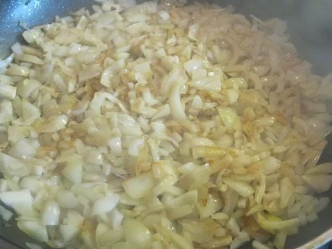 Rezept: Rinder-Zwiebelgulasch Bild Nr. 2 Rinder-Zwiebelgulasch - Rezept - Bild Nr. 2