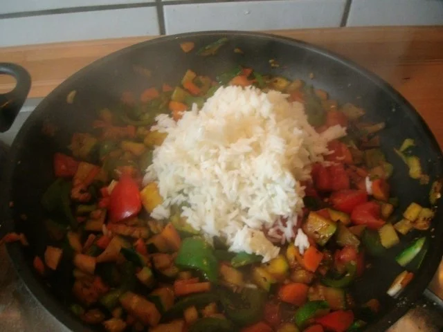 Gemüsereis mit Geschnetzeltem vom Minutensteak - Rezept - Bild Nr. 15