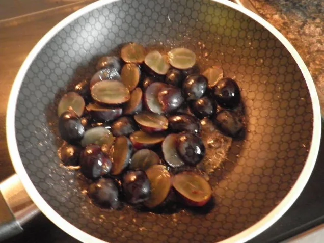 Grappa - Trauben - Sauce an Wildreis - Rezept - Bild Nr. 7