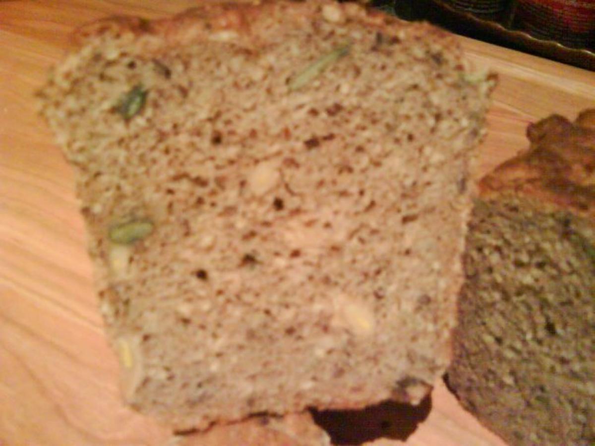 Brot:   KÖRNER - MISCHBROT  außen kross und innen saftig - Rezept - Bild Nr. 2