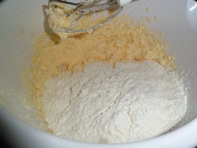 Rezept: Ananas - Kirsch - Kuchen mit Karamellüberzug Bild Nr. 5 Ananas - Kirsch - Kuchen mit Karamellüberzug - Rezept - Bild Nr. 5