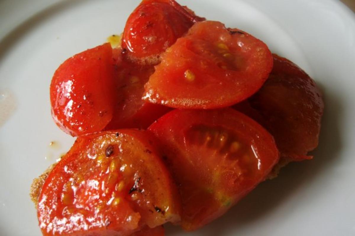 Kotelett mit gebratenen Tomaten und Spiegelei - Rezept - Bild Nr. 4