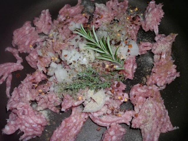 Rezept: Pflaumen-Hackfleisch-Pastete Bild Nr. 3 Pflaumen-Hackfleisch-Pastete - Rezept - Bild Nr. 3