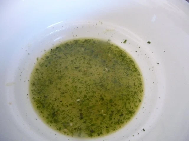 Geflügel : Hähnchenschenkel und Kartoffelscheiben vom Grill mit Salat - Rezept - Bild Nr. 11