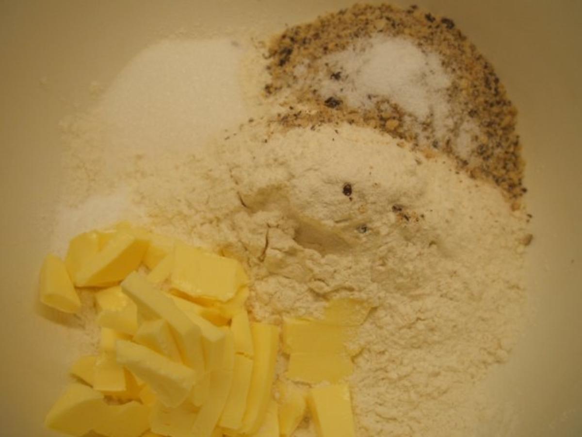 Backen: Nut-Scones with Sweet Clotted Cream - Rezept - Bild Nr. 2
