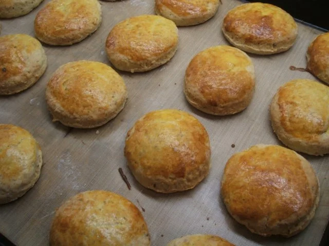 Backen: Nut-Scones with Sweet Clotted Cream - Rezept - Bild Nr. 8