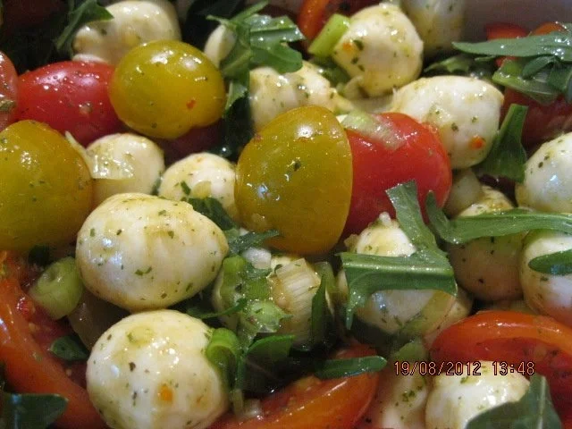 Tomatenmozzarella-Salat - Rezept - Bild Nr. 4