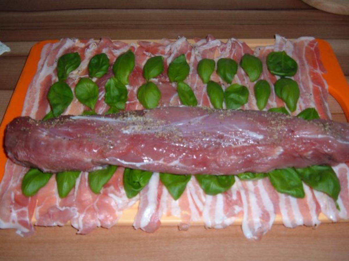 Fleisch : Schweinefilet mit Basilikumblättern - Rezept - Bild Nr. 3