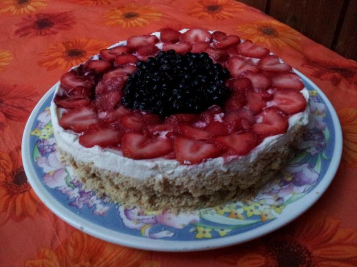 Erdbeeren und Heidelbeeren Cheesecake - Rezept - Bild Nr. 2