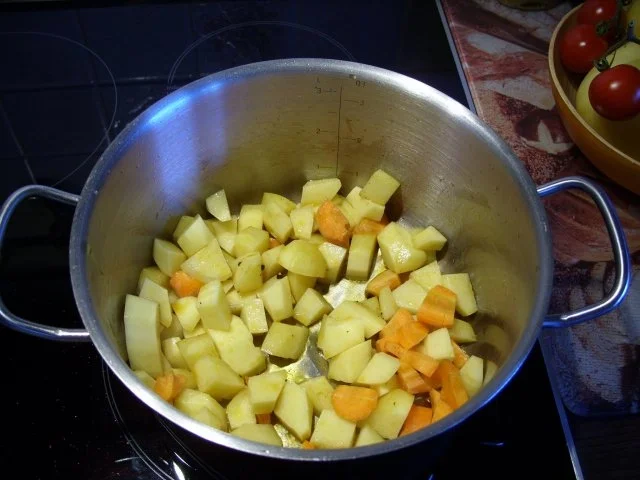 Scharfe Bohnensuppe - Rezept - Bild Nr. 2