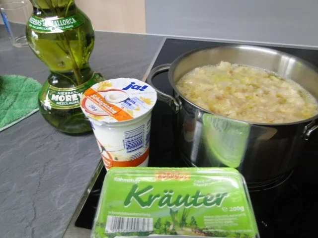 Rezept: Blumenkohlsuppe, ideal als Vorspeise Bild Nr. 2 Blumenkohlsuppe, ideal als Vorspeise - Rezept - Bild Nr. 2