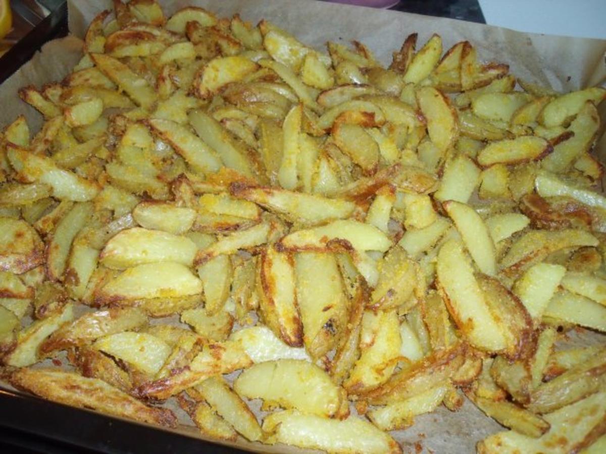 Kartoffeln aus dem Ofen mit Polentakruste - Rezept