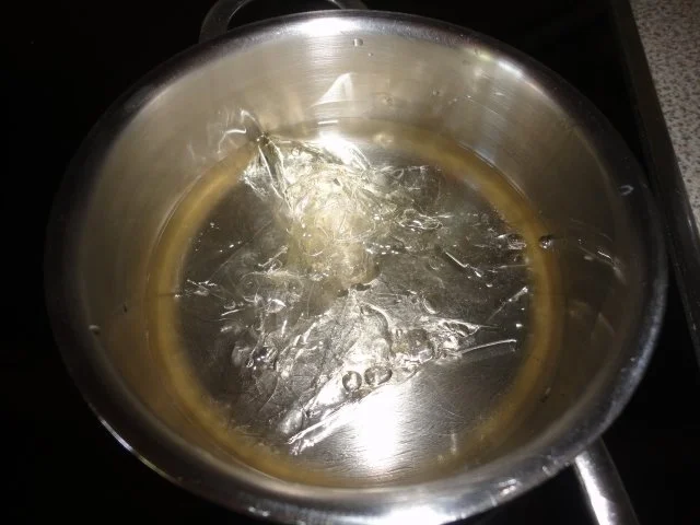 Rezept: Holunderblüten Joghurt Mousse mit Veltliner Trauben Gelee Bild Nr. 3 Holunderblüten Joghurt Mousse mit Veltliner Trauben Gelee - Rezept - Bild Nr. 3