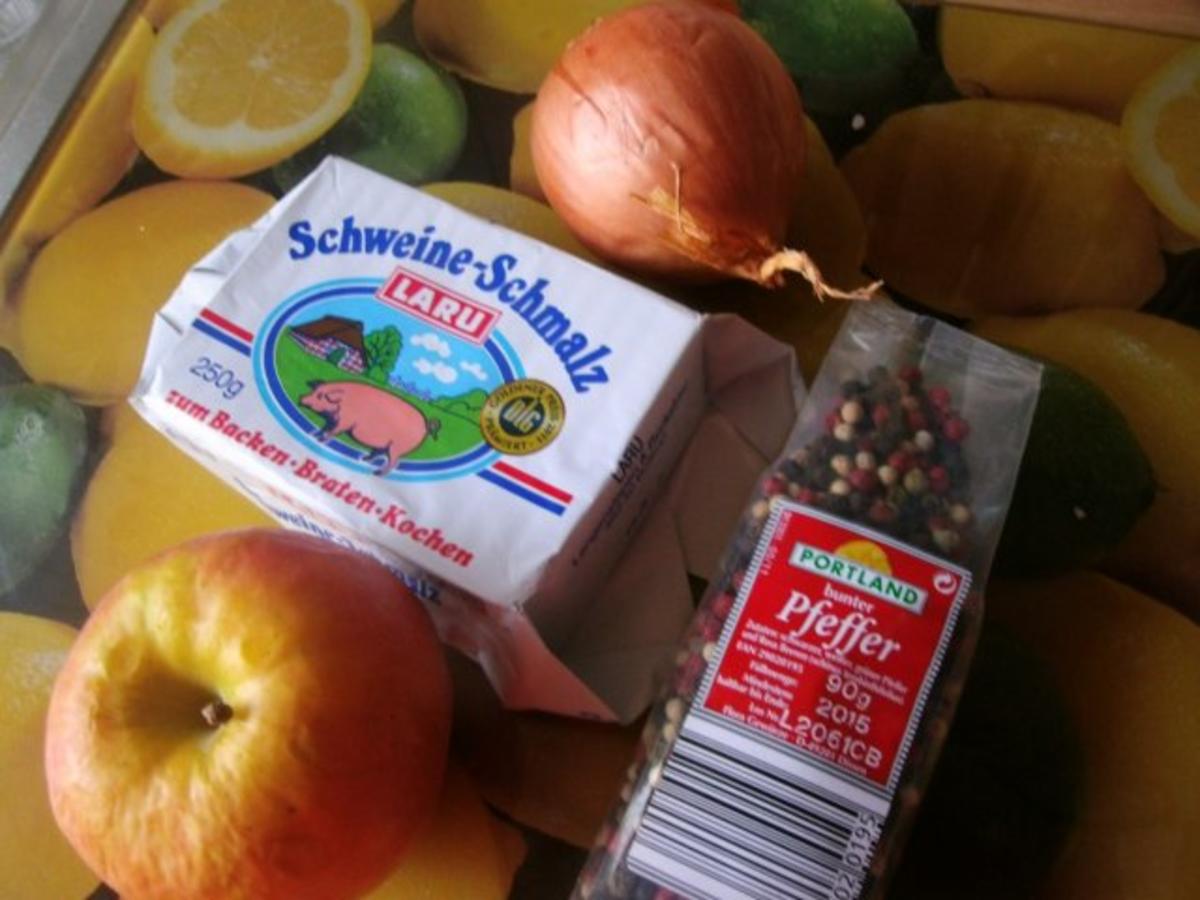 Omas Apfel Zwiebelschmalz mit buntem Pfeffer - Rezept - Bild Nr. 2