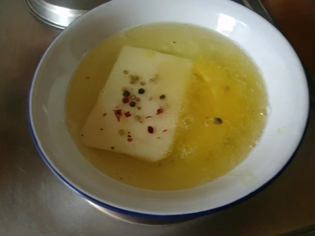 Omas Apfel Zwiebelschmalz mit buntem Pfeffer - Rezept - Bild Nr. 3