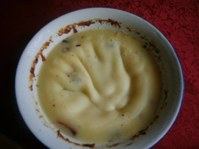 Omas Apfel Zwiebelschmalz mit buntem Pfeffer - Rezept