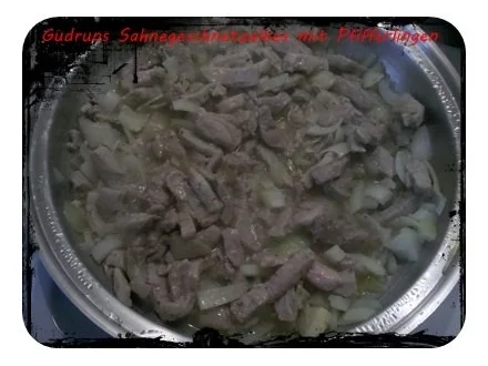 Rezept: Fleisch: Sahnegeschnetzeltes mit frischen Pfifferlingen Bild Nr. 7 Fleisch: Sahnegeschnetzeltes mit frischen Pfifferlingen - Rezept - Bild Nr. 7