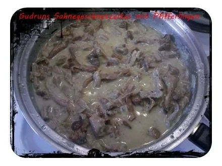 Rezept: Fleisch: Sahnegeschnetzeltes mit frischen Pfifferlingen Bild Nr. 11 Fleisch: Sahnegeschnetzeltes mit frischen Pfifferlingen - Rezept - Bild Nr. 11