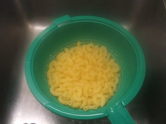 Salate: Nudelsalat, die 583igste Variante - Rezept - Bild Nr. 3