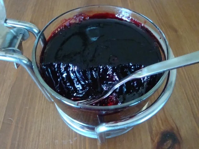 Rezept: Holunderbeergelee Bild Nr. 6 Holunderbeergelee - Rezept - Bild Nr. 6