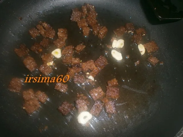 Rezept: Spiegelei mit Vollkorn Croutons Bild Nr. 3 Spiegelei mit Vollkorn Croutons - Rezept - Bild Nr. 3