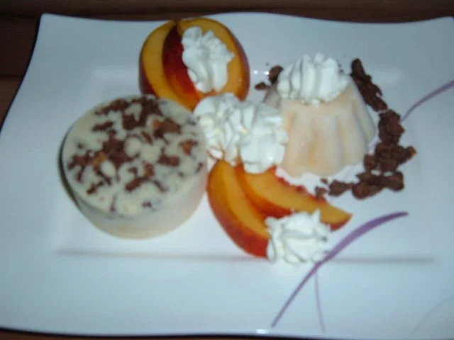 Rezept: Eis : Nektarine Sahneeis mit Pinacolada Bild Nr. 7 Eis : Nektarine Sahneeis mit Pinacolada - Rezept - Bild Nr. 7