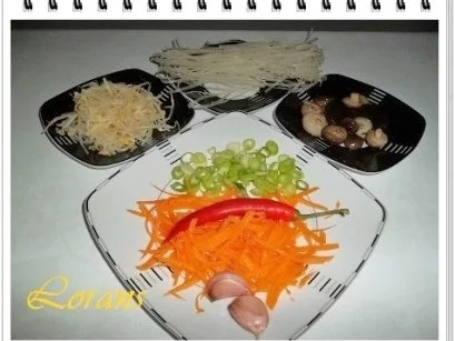 Rezept: *Chinesische Nudelsuppe süß-sauer* Bild Nr. 4 *Chinesische Nudelsuppe süß-sauer* - Rezept - Bild Nr. 4