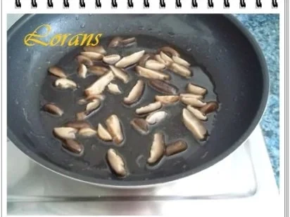 Rezept: *Chinesische Nudelsuppe süß-sauer* Bild Nr. 8 *Chinesische Nudelsuppe süß-sauer* - Rezept - Bild Nr. 8