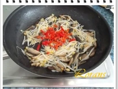 Rezept: *Chinesische Nudelsuppe süß-sauer* Bild Nr. 10 *Chinesische Nudelsuppe süß-sauer* - Rezept - Bild Nr. 10