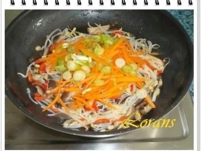 Rezept: *Chinesische Nudelsuppe süß-sauer* Bild Nr. 11 *Chinesische Nudelsuppe süß-sauer* - Rezept - Bild Nr. 11