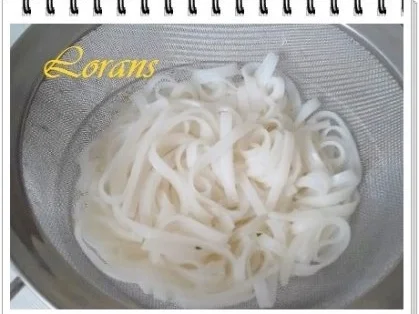 Rezept: *Chinesische Nudelsuppe süß-sauer* Bild Nr. 16 *Chinesische Nudelsuppe süß-sauer* - Rezept - Bild Nr. 16