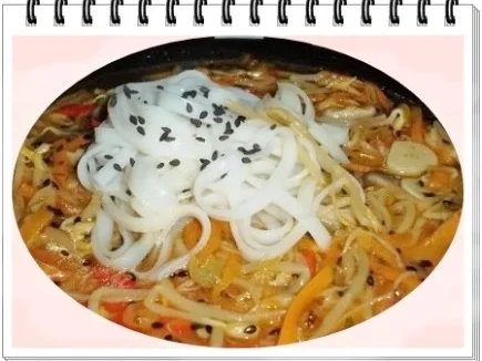 Rezept: *Chinesische Nudelsuppe süß-sauer* Bild Nr. 2 *Chinesische Nudelsuppe süß-sauer* - Rezept - Bild Nr. 2